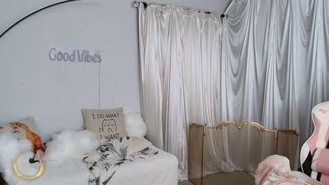 foxy_gamer @ chaturbate on 20251029