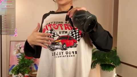 linaage @ chaturbate on 20251029