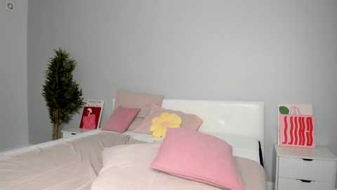 paradi_se @ chaturbate on 20251029