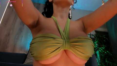 roseferrera @ chaturbate on 20251029