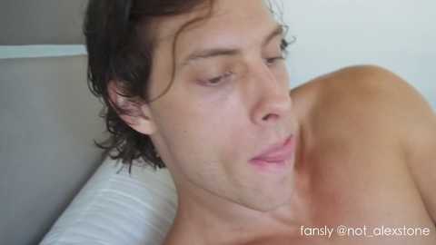 alex_islive @ chaturbate on 20251030