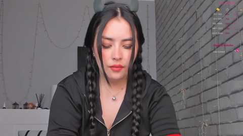 superbdolls @ chaturbate on 20251030