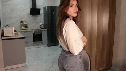 yummy_chica @ chaturbate on 20251030