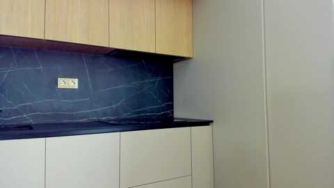 devyale @ chaturbate on 20251031