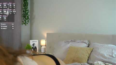 loriamarzinske @ chaturbate on 20251031