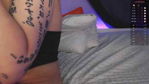 superbdolls @ chaturbate on 20251101