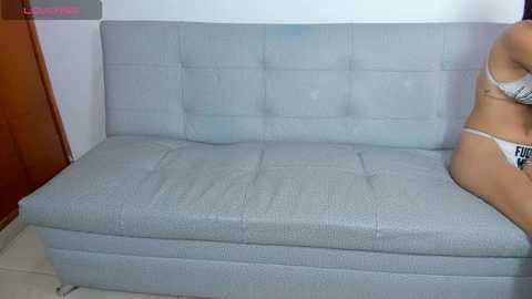 vida_web @ chaturbate on 20251101