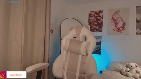 venus_art11 @ chaturbate on 20251102