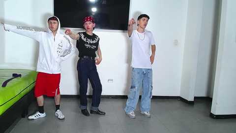 gnecos @ chaturbate on 20251103