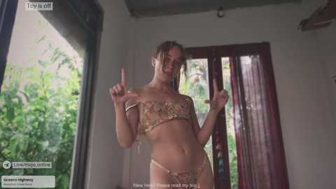 ohmymojo @ chaturbate on 20251103