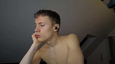 tomtimon11 @ chaturbate on 20251103