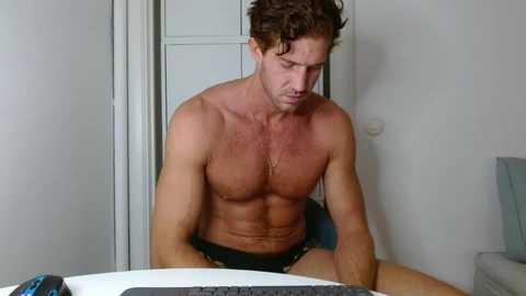 alphahung23 @ chaturbate on 20251105