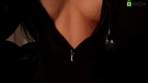 hollyextra @ chaturbate on 20251105