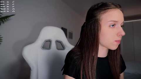 monnymoonn @ chaturbate on 20251105