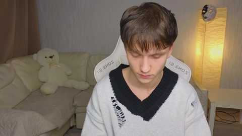 pupsenish @ chaturbate on 20251105