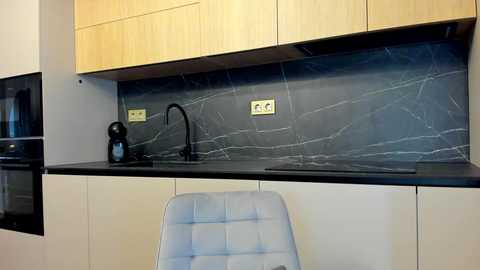 devyale @ chaturbate on 20251106