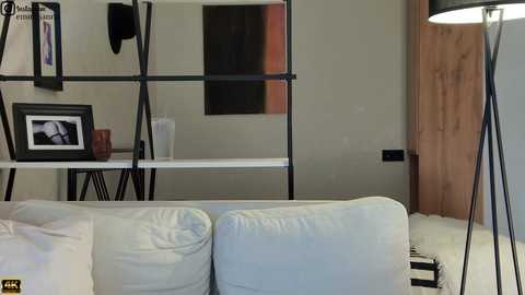 emiljanna @ chaturbate on 20251106