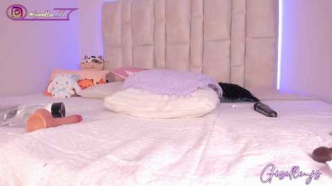 giselle_js @ chaturbate on 20251106