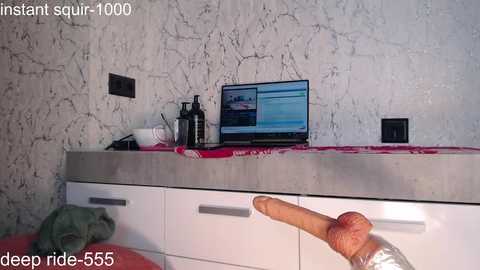 simplegirl1996 @ chaturbate on 20251106