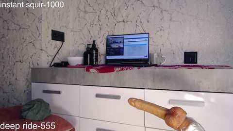 simplegirl1996 @ chaturbate on 20251106