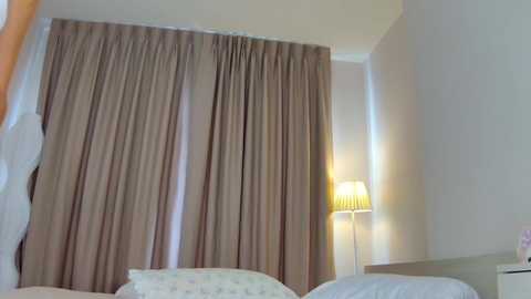 sweetie_natasha @ chaturbate on 20251106