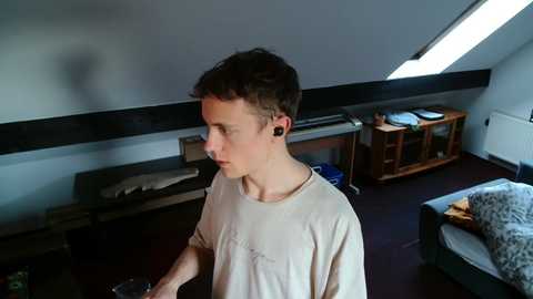 tomtimon11 @ chaturbate on 20251106