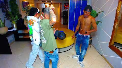 1pushman @ chaturbate on 20251107