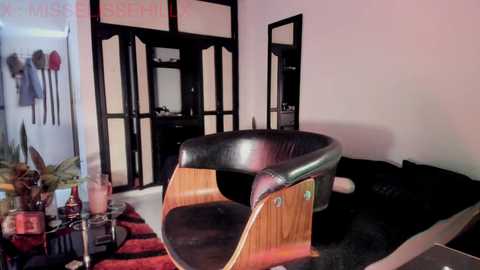 misselissehillx @ chaturbate on 20251107