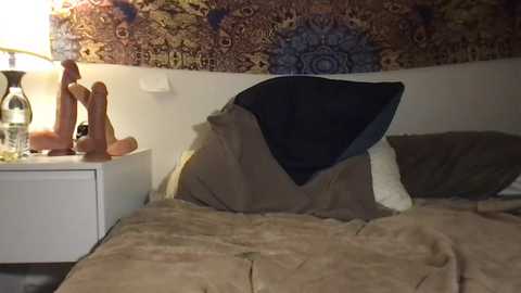 peterpeann @ chaturbate on 20251107