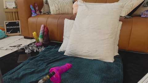 taylor_love_303 @ chaturbate on 20251107