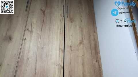 _gummies15 @ chaturbate on 20251108