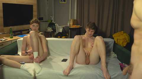 _sopranos_ @ chaturbate on 20251108