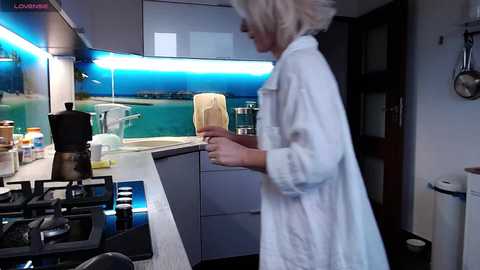 jasmin18v @ chaturbate on 20251108