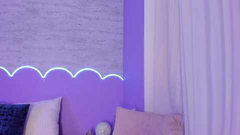 lilou_albrecht @ chaturbate on 20251108