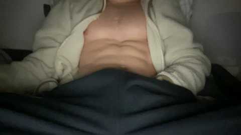 yungbull06 @ chaturbate on 20251108