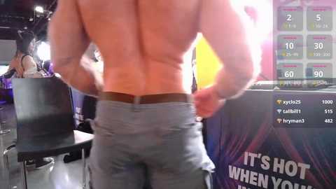 l0v35_2_5p00g3 @ chaturbate on 20251109