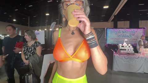 sunnie_dayz @ chaturbate on 20251109