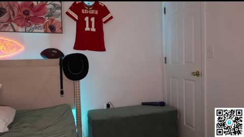 ari_lovexo @ chaturbate on 20251110