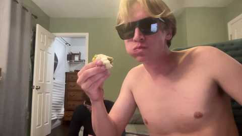 gavinnumbers @ chaturbate on 20251110