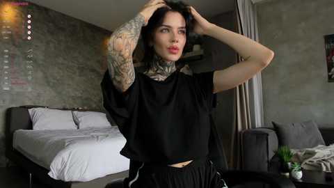 uwu_eva @ chaturbate on 20251110