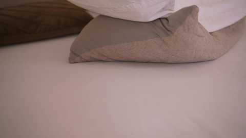 dovia @ chaturbate on 20251111