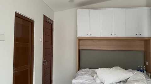 livslifee @ chaturbate on 20251111