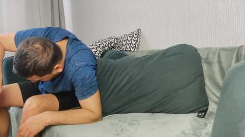 bicycle777 @ chaturbate on 20251112