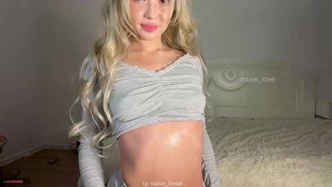 naive_love @ chaturbate on 20251112