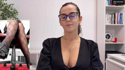 legswattitude @ chaturbate on 20251113