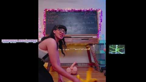 livecleo @ chaturbate on 20251115