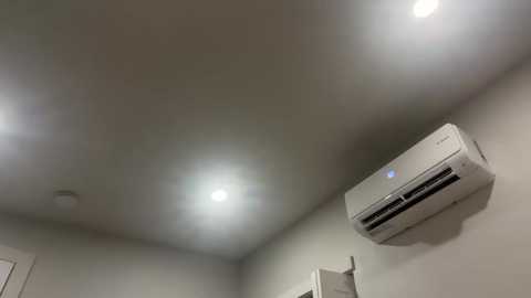 lunarose17 @ chaturbate on 20251115