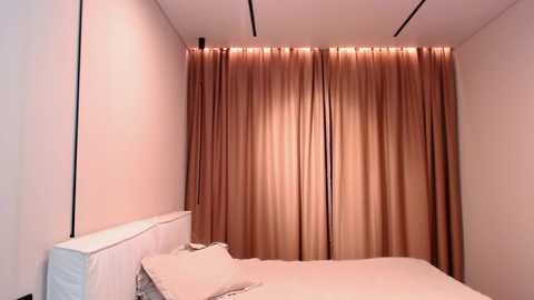 marti_lovely @ chaturbate on 20251115