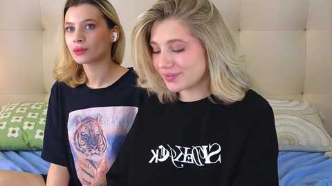 pinkadele @ chaturbate on 20251115