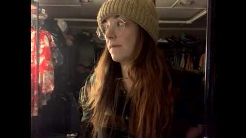 intothewoodswego @ chaturbate on 20251116